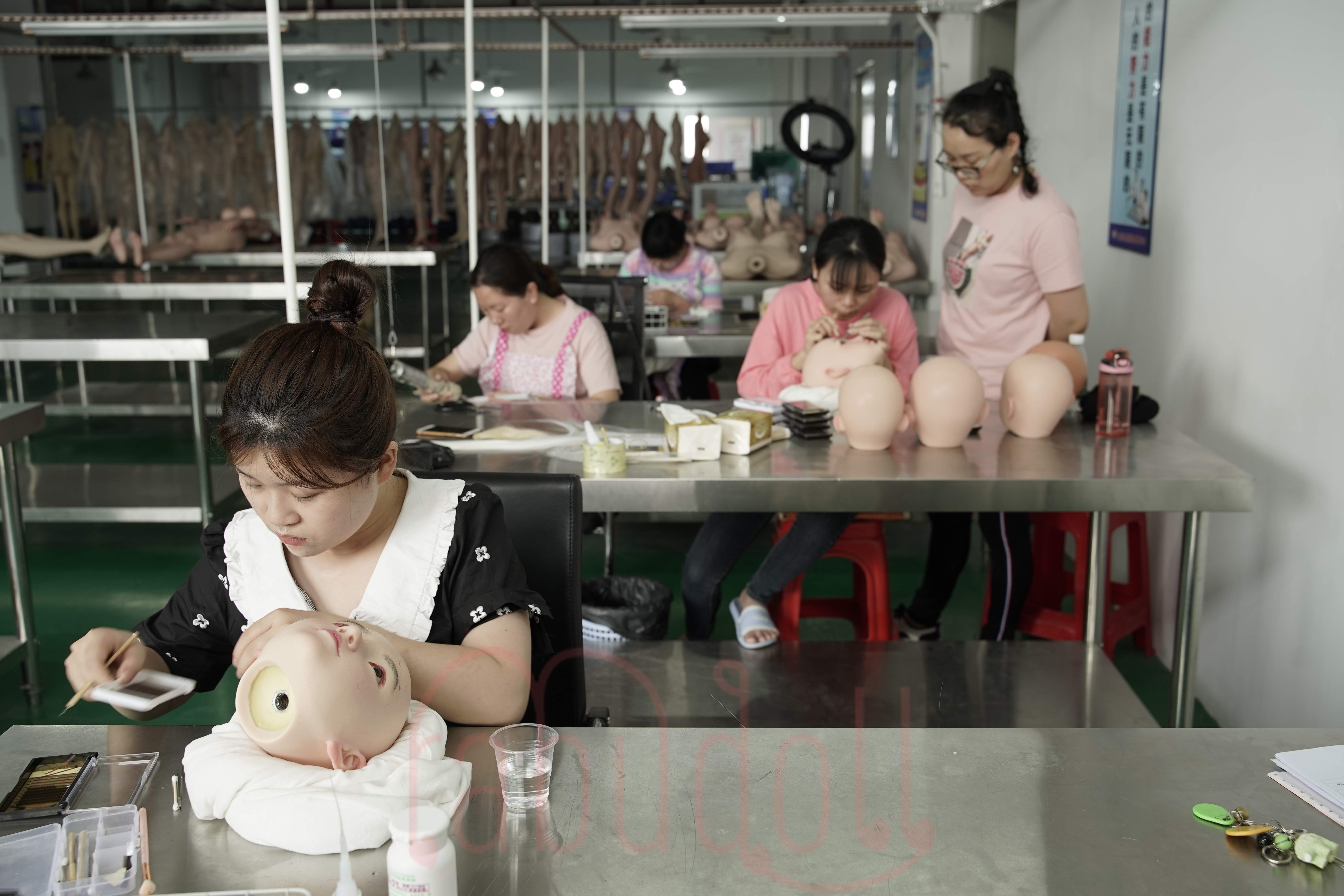 ダッチワイフヘッド