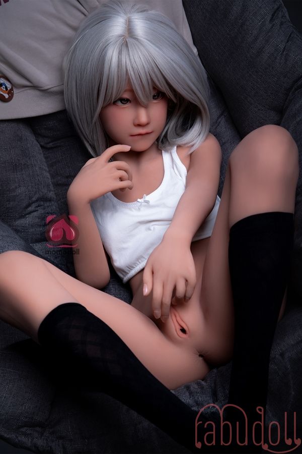 H027-A スリム体型 可愛い無邪気 小麦肌 セックス人形