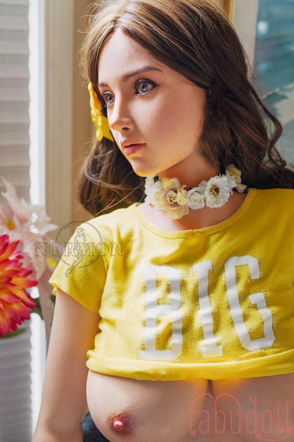 細身の色白ボディ I-cup セックスドール