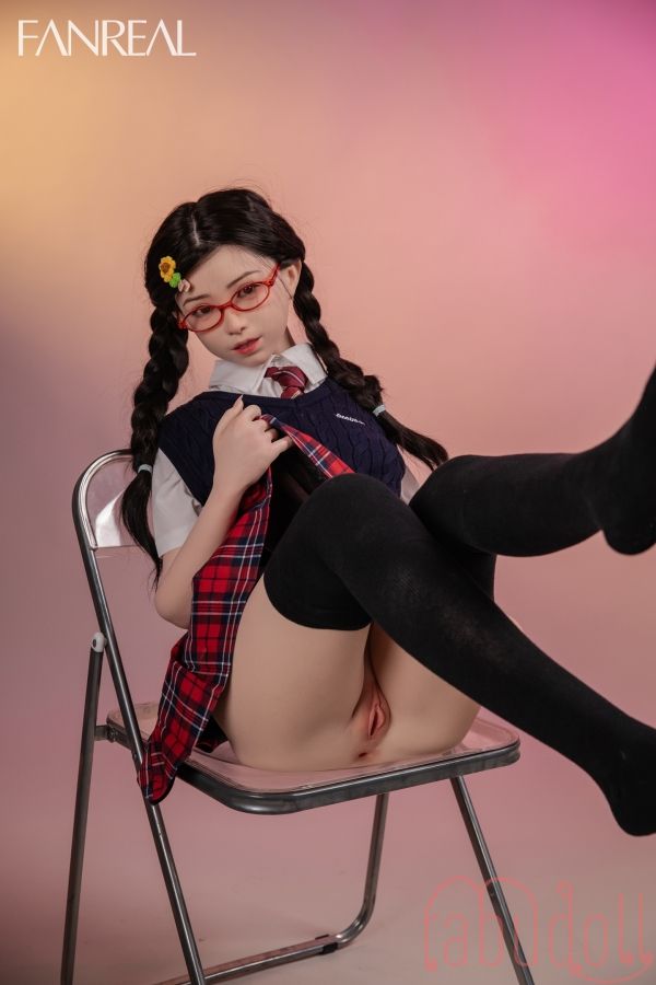 かわいい女性 ドール 等身 大