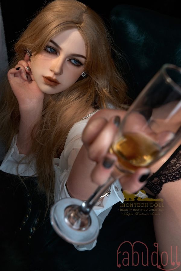 柔らかそうな体 E カップ セックスドール