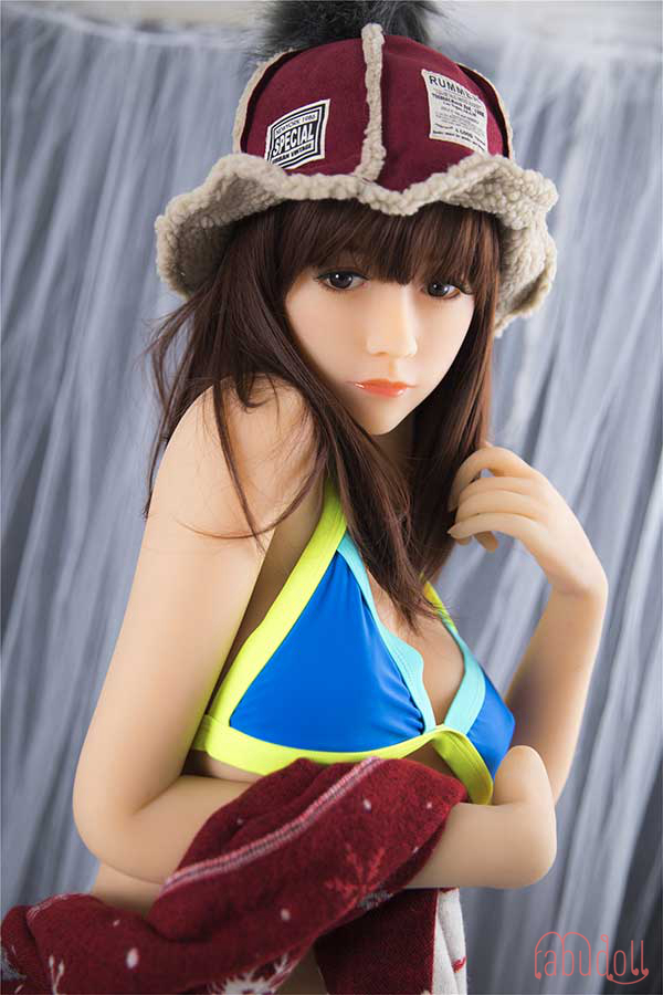 163cmドール片方の乳首は勃起