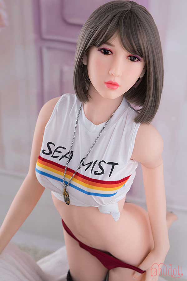 盛り上がったヒップラブドール画像