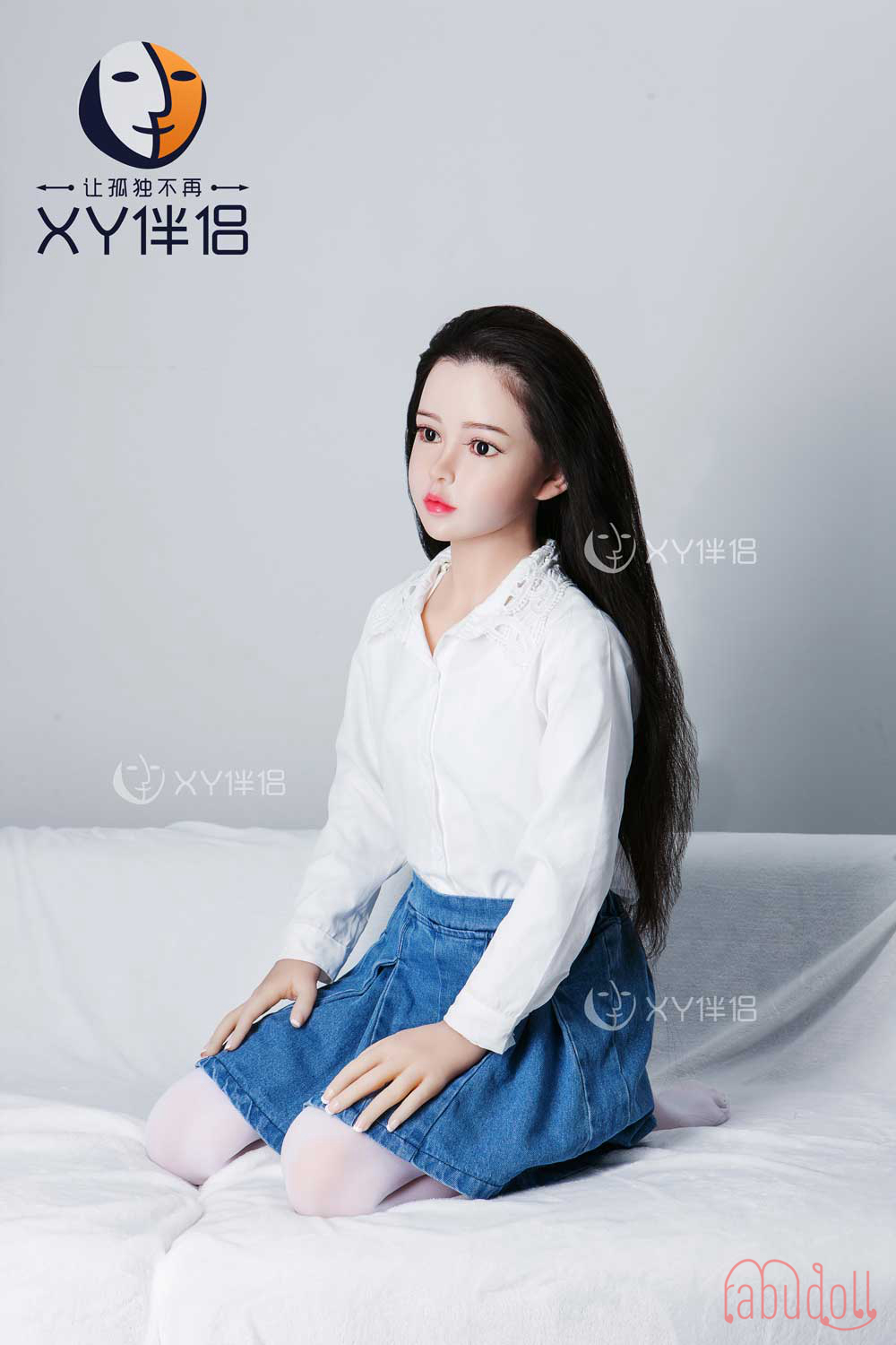 可愛さと無邪気ラブドール