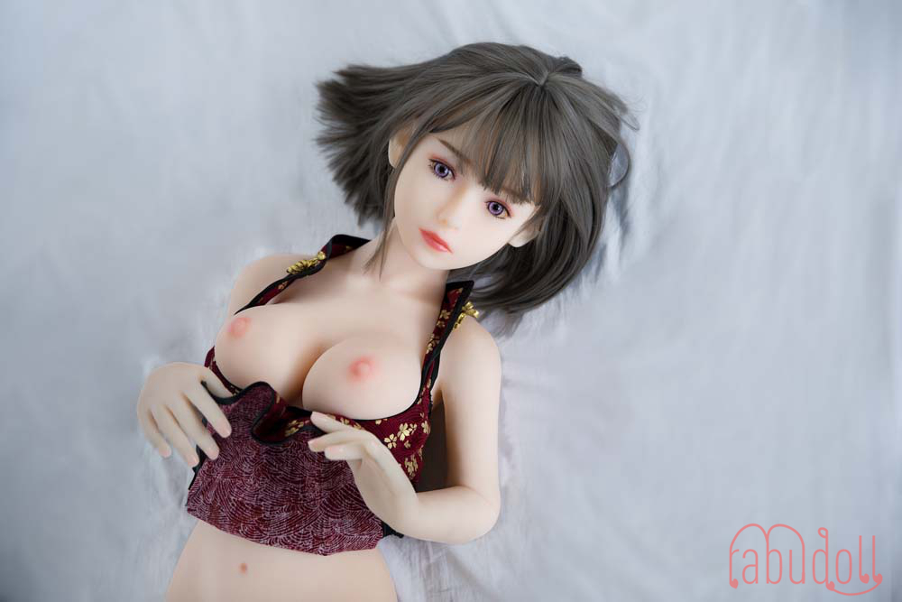 僕 が 愛 した 高級 人妻 リアルラブドール