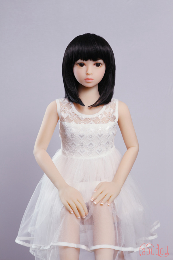 最新のすぎるラブドール 