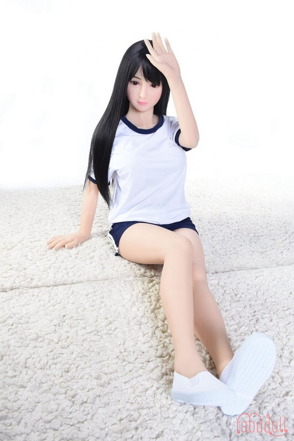 可憐系のラブドール 違法