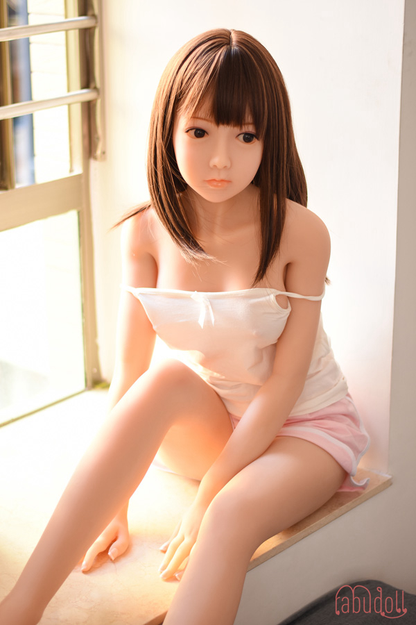 リアルドール 美乳 