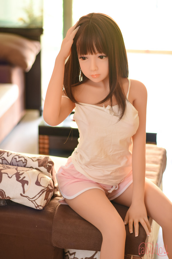 リアルドール 耳 縫い 制作