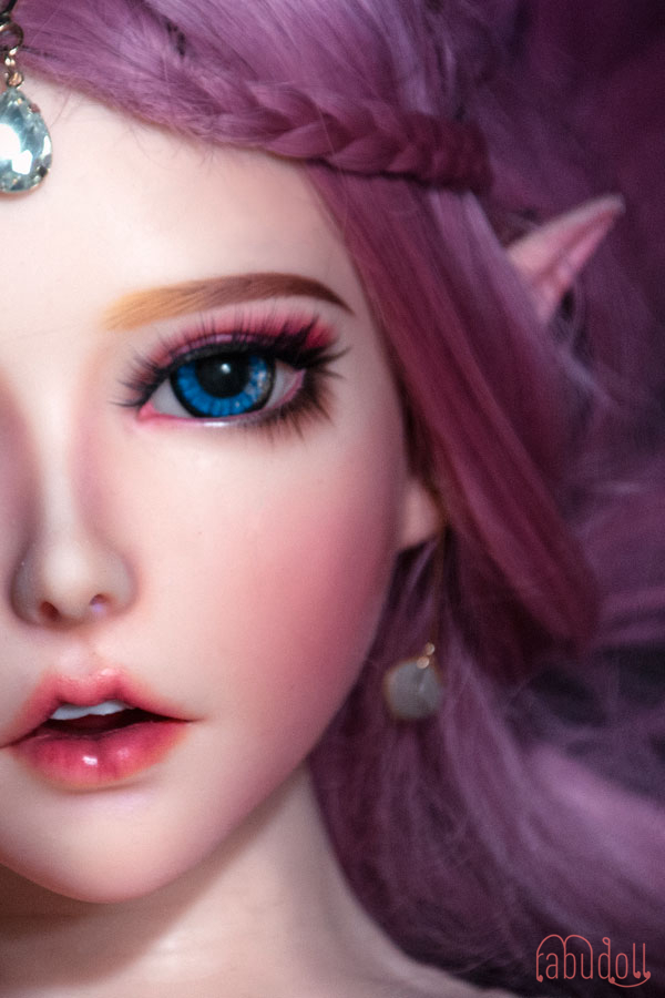 ラブドール 下半身 無邪気