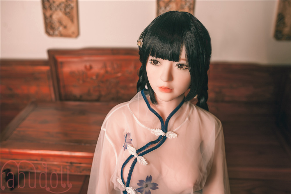 ラブドール リアル 無邪気 