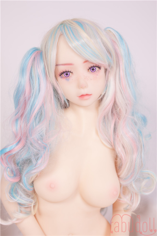 ラブドール リアル 女優