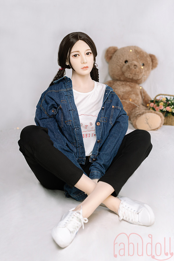 可憐 ラブドール リアル