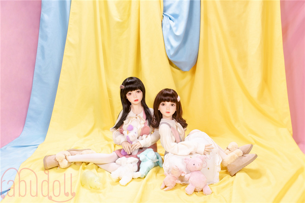 可憐  リアル ラブドール 裸