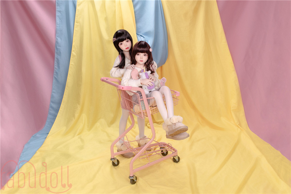 新品 リアル ラブドール