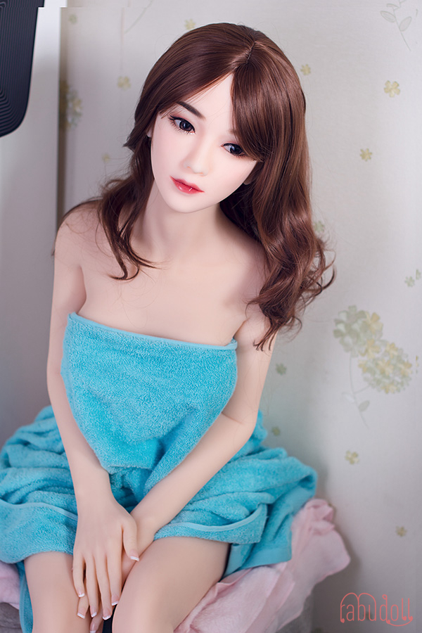 セックスドール 送料