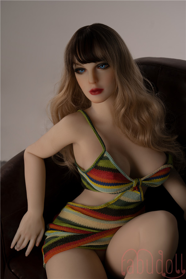 クビレ美人 セックスドール画像