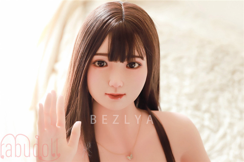 ピンク色パンツ 等身大ラブドール画像