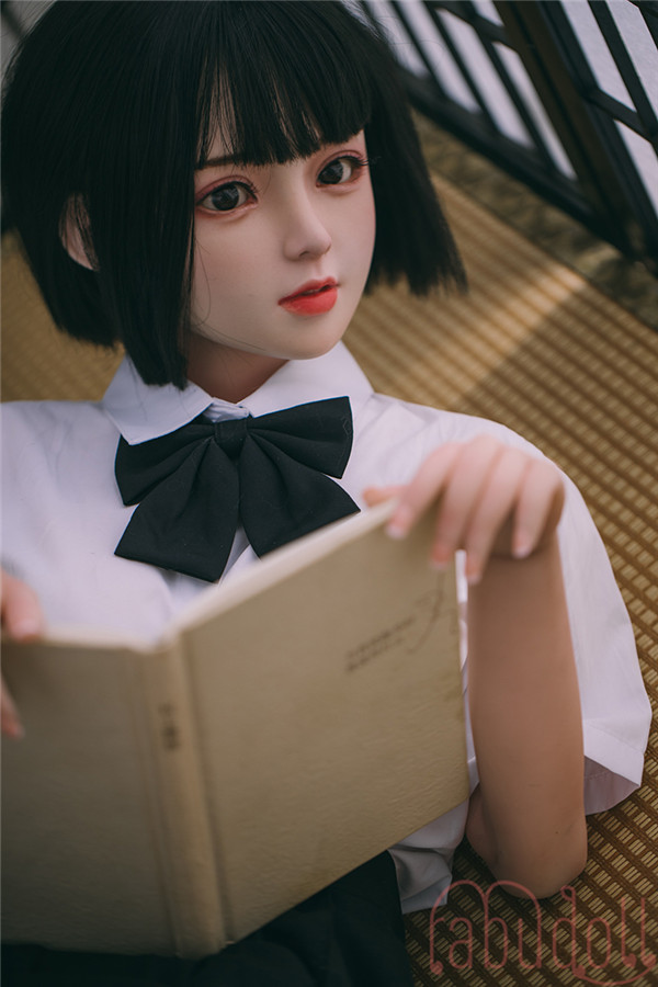 黒髪美少女 セックスドール画像