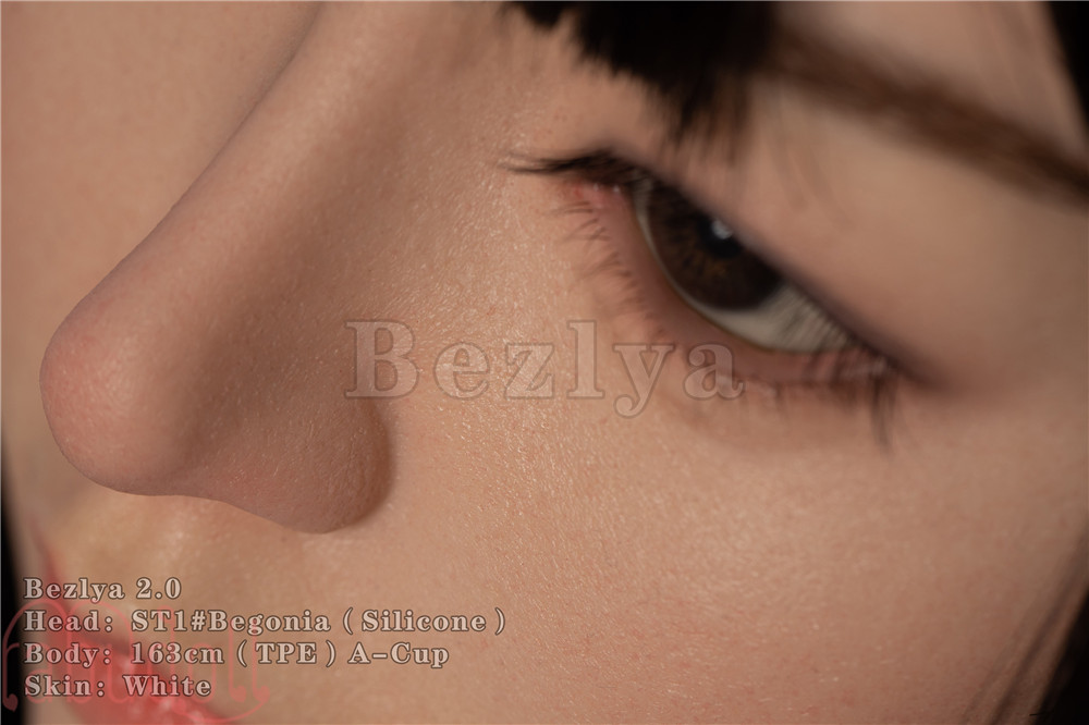 スベスベ美肌 ラブドールリアル