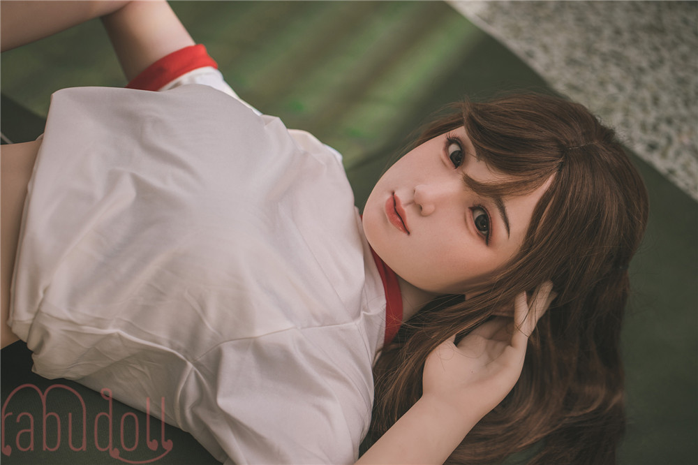 BezlyaDoll 等身大ラブドール画像