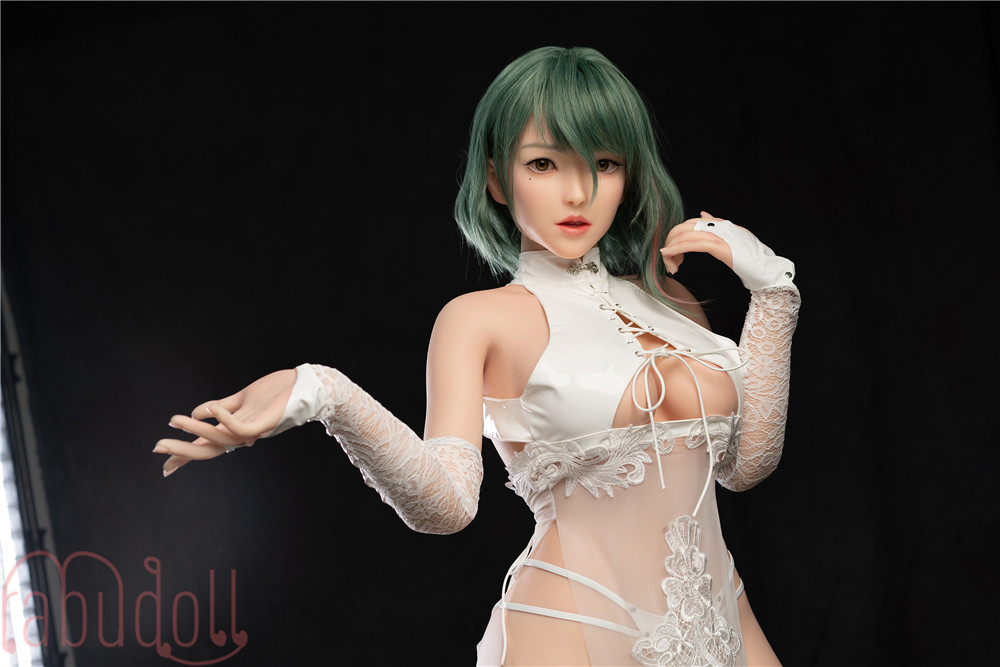 若くて 等身大ラブドール画像