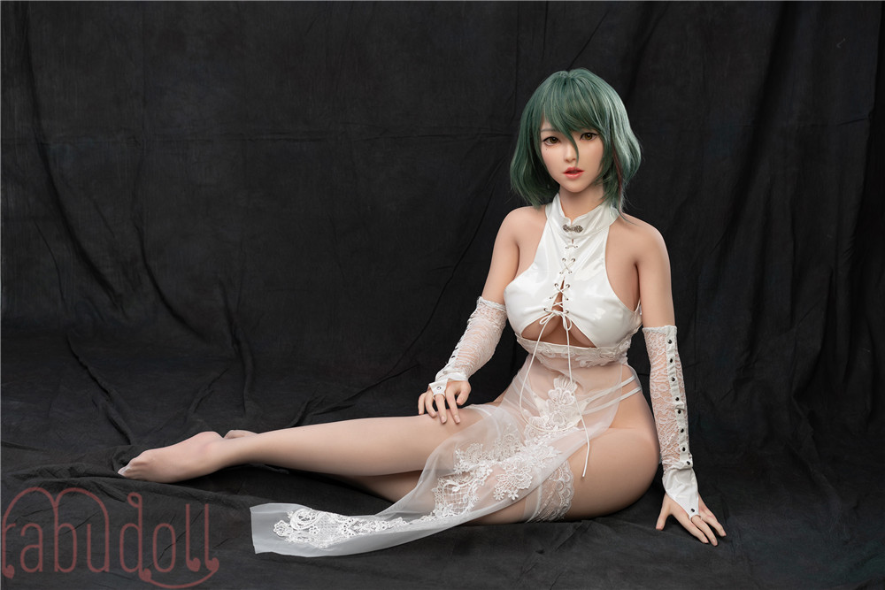 バスト大 ダッチワイフ画像