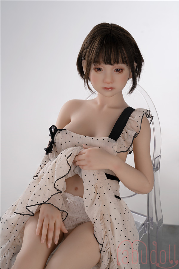 可愛いと美人の セックスドール画像