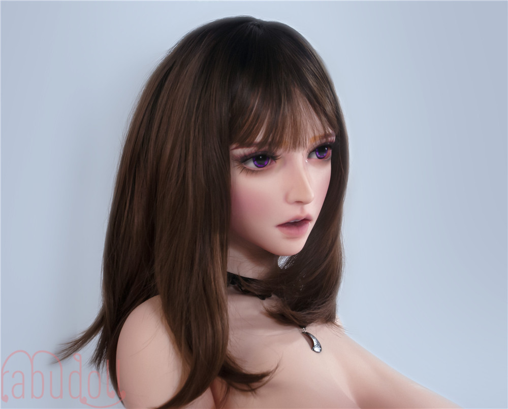 可憐 型 等身大ラブドール画像