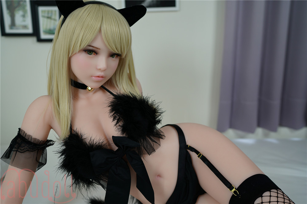 可愛らしい顔 等身大ラブドール画像