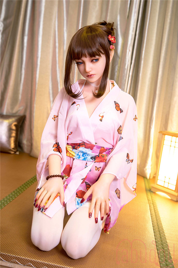  等身大ラブドール画像