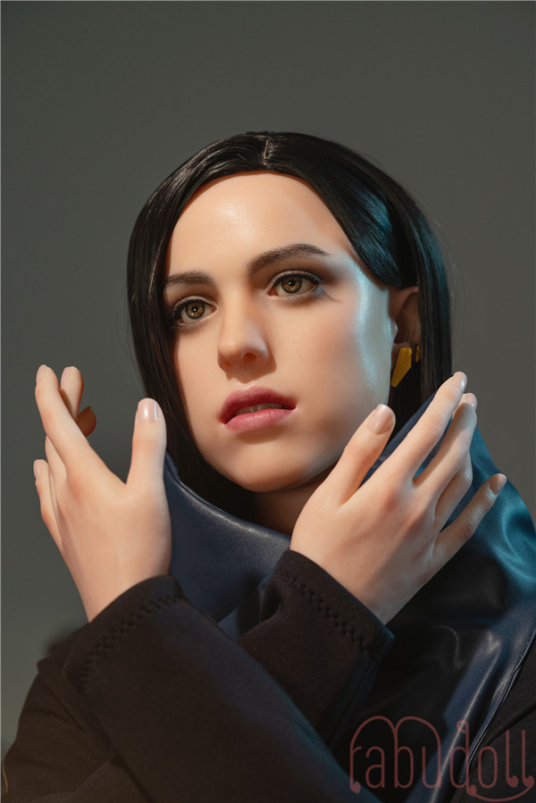  等身大ラブドール画像