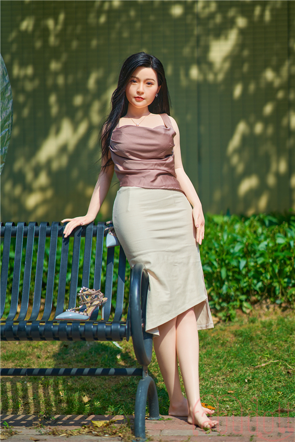 バスト大 リアル ラブドール