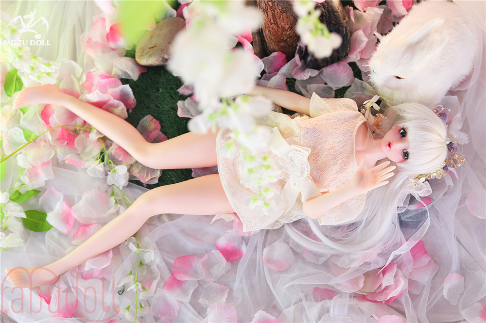 ピンク乳首 等身大ラブドール画像