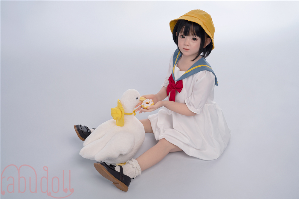 スレンダー美人 等身大ラブドール画像