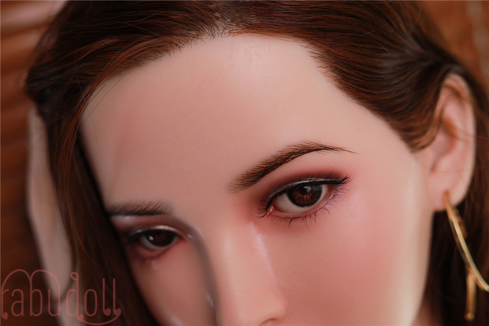 美巨乳 等身大ラブドール画像