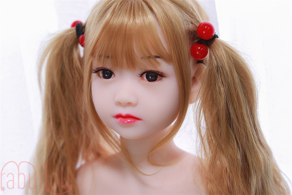 美乳も良い 等身大ラブドール画像