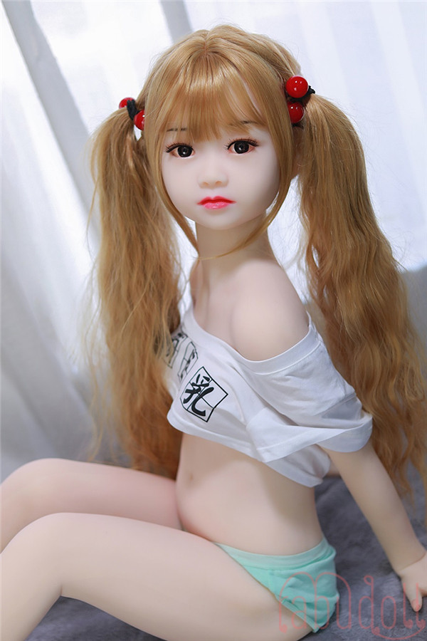 美乳も良い セックスドール画像