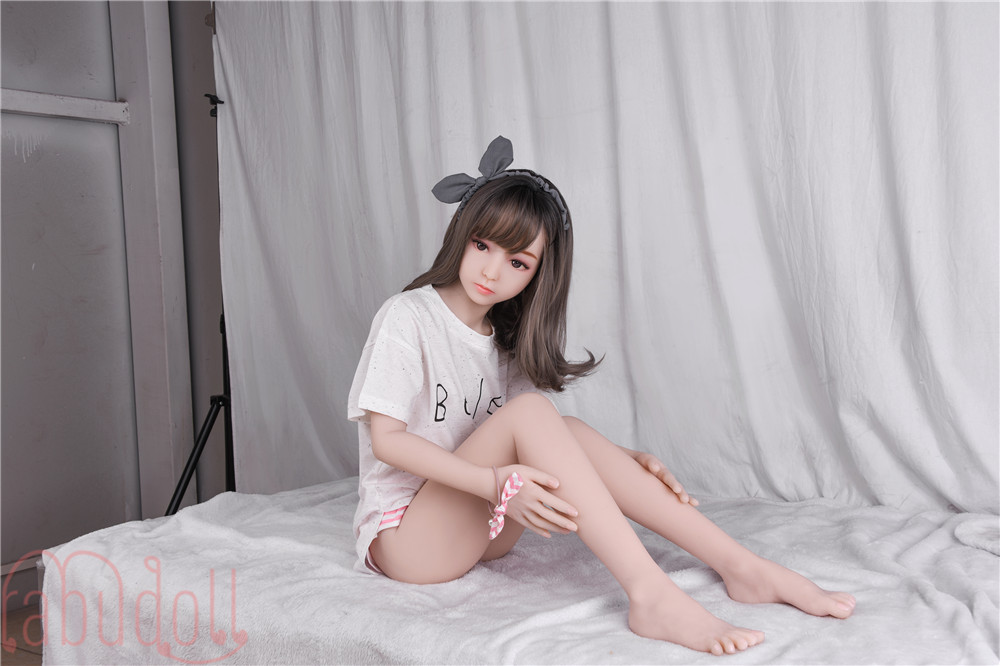 優しい系美少女 等身大ラブドール