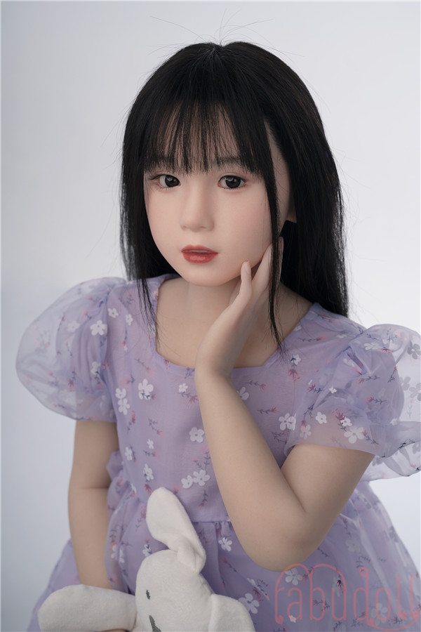 GB09 無邪気可愛い セックス人形