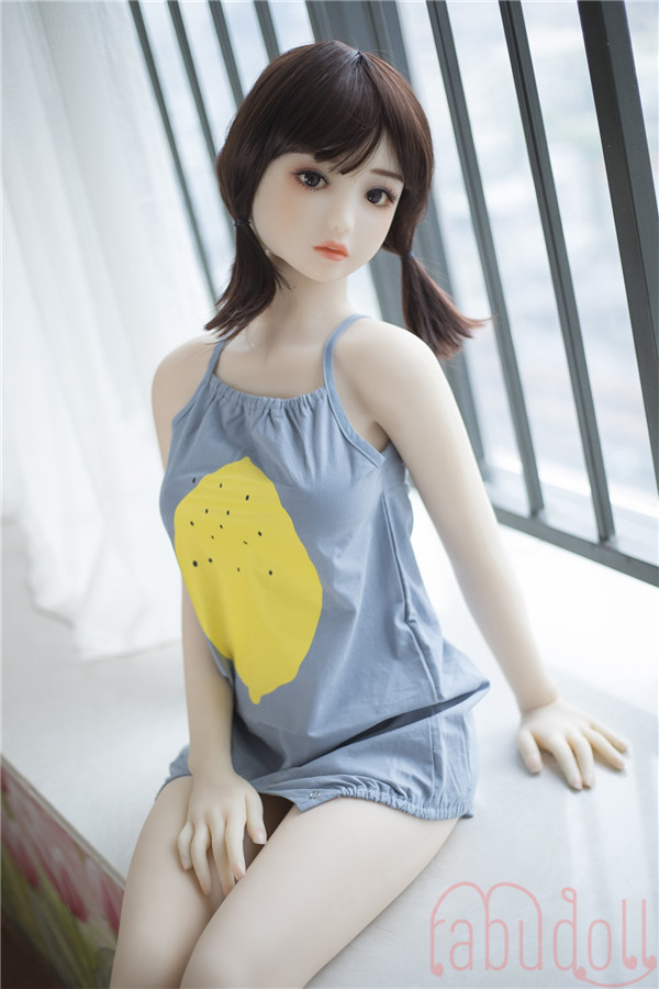 130# 無邪気 セックス人形