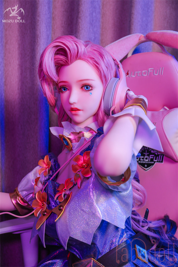 上品な顔 H-Cup セックスドール