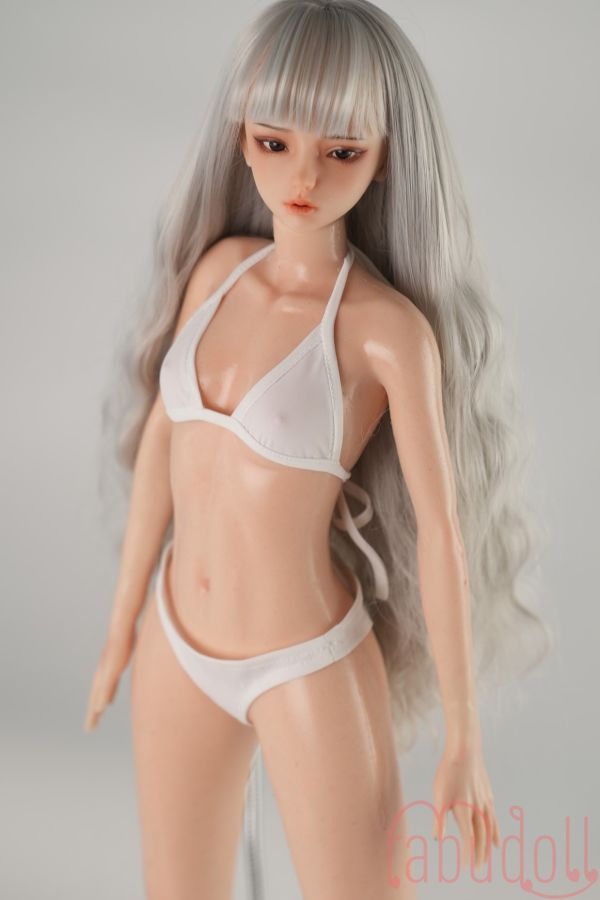 綺麗な瞳 アダルト 人形