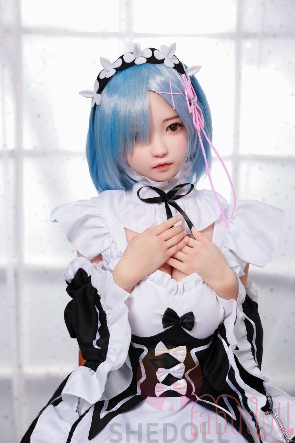  コスプレイヤー セックス人形