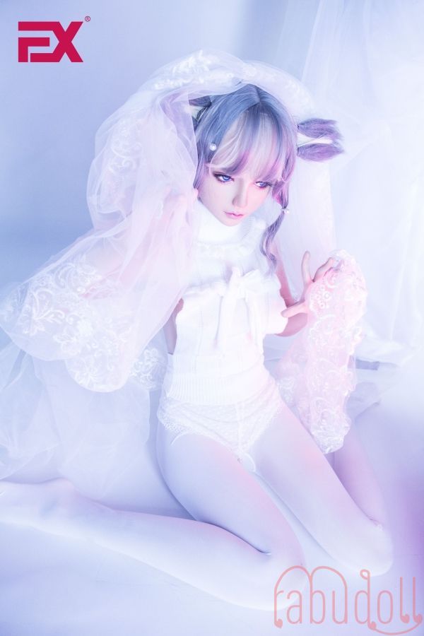 顔でしゃぶる C-Cup セックスドール