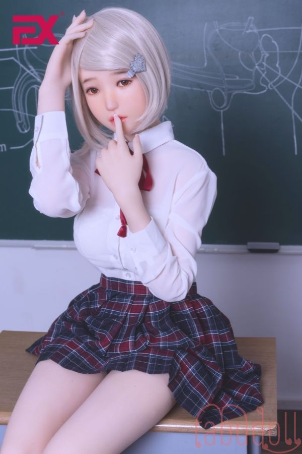 清純で無垢な女子 C-Cup セックスドール