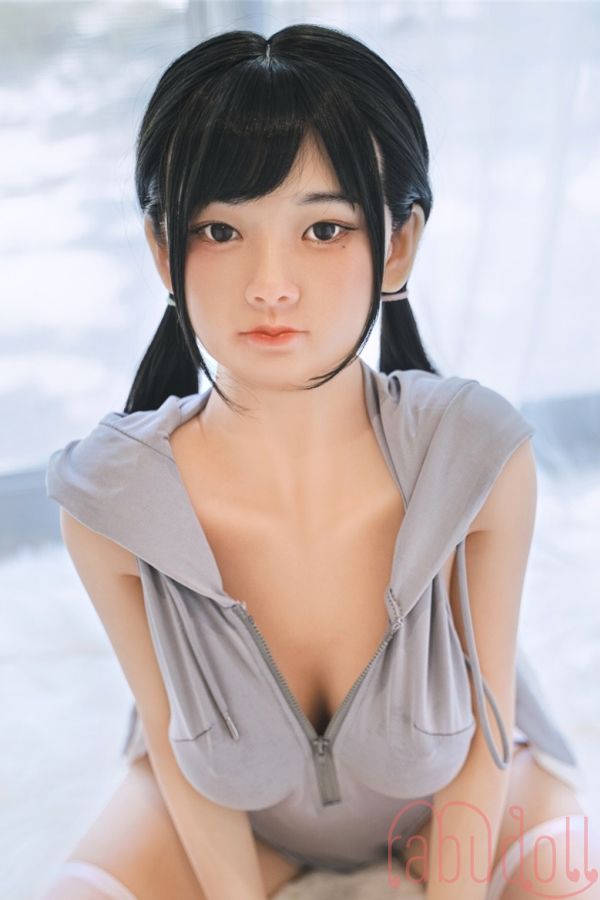 S32 純真な美女 セックス人形