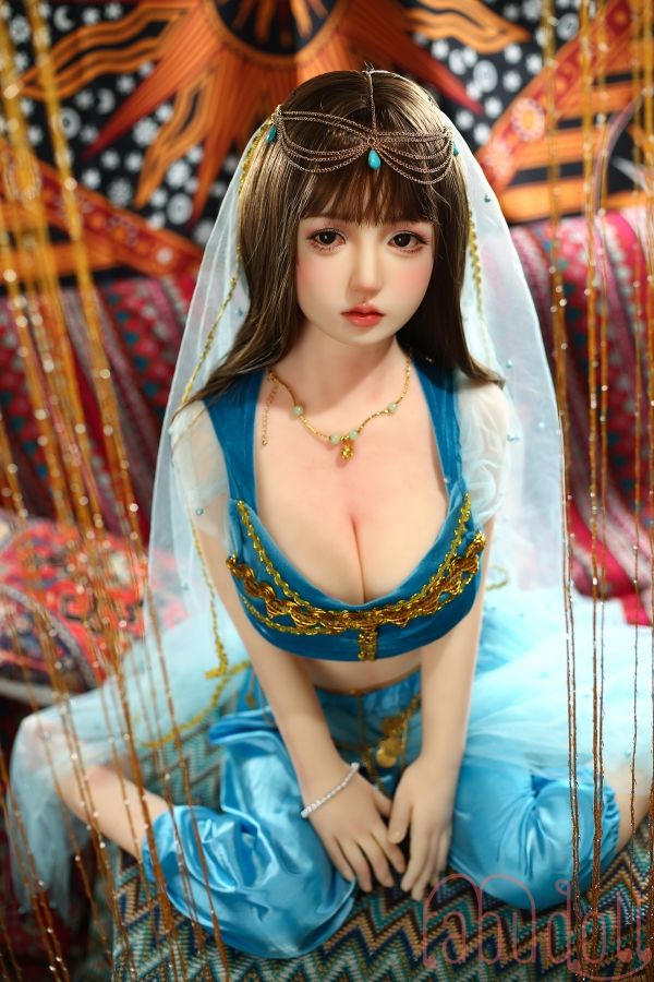 瑞々しい美ボディ D-cup セックスドール