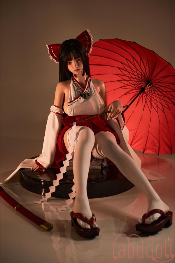 コスプレイヤー ドール 等身 大