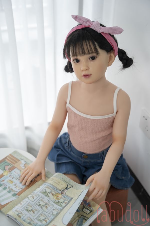 可愛い清楚な顔 バスト平 セックスドール